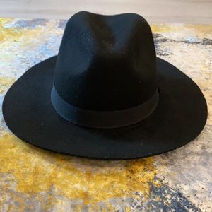 Part Two Maltha Hat (NWT)